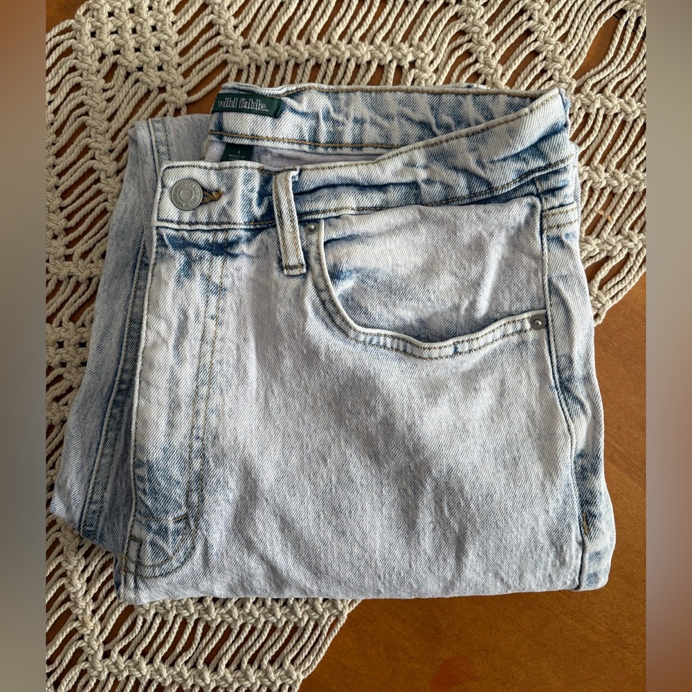Wild Fable Size 8 Acid Wash 90’s Relaxed Straight Leg Jeans with Lavender Tint